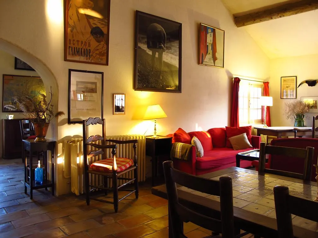 Hotel Cacharel Saintes-Maries-de-la-Mer Francja